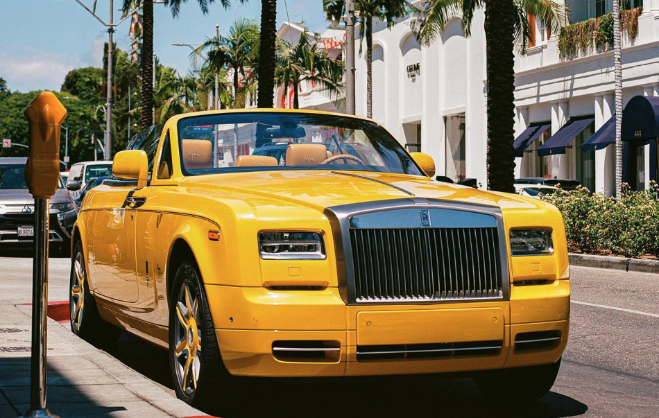 Rolls Royce Outside Bijan Rodeo Drive